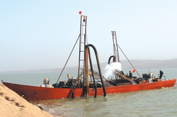 抽沙船、吸沙船系